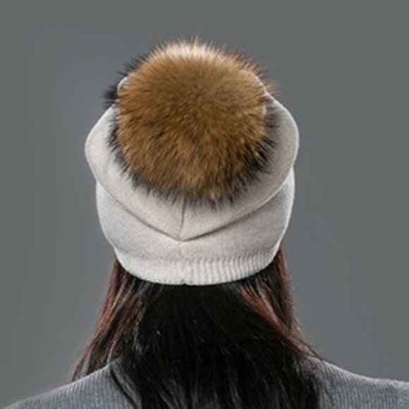 NWT- SOFT! Cashmere Blend Pom Beanie, Champagne - Picture 3 of 3